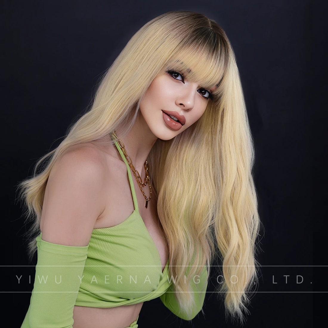 Ombre Blonde Wig Long Curly Heat Resistant Synthetic Hair Wig for Women White Curly Water Wavy Hair Wig With Bang Pelucas Anime