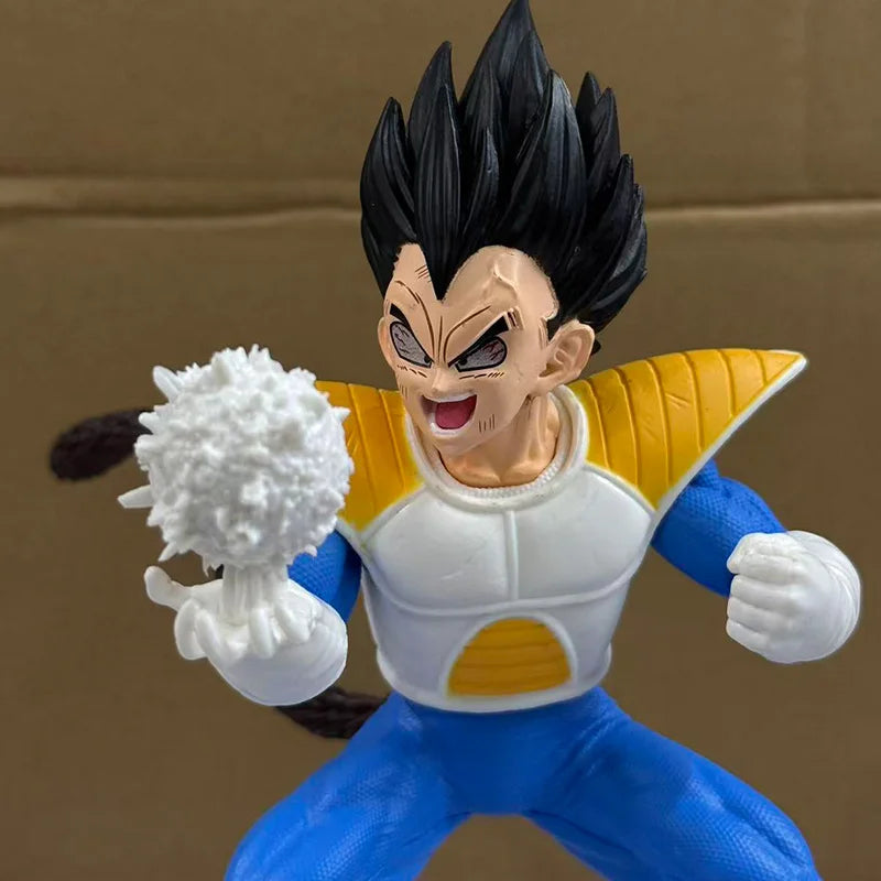 17CM Anime Dragon Ball Z Vegeta Figure Vegeta Statue with Artificial Moon PVC Action Figures Collection Model Toys Gifts