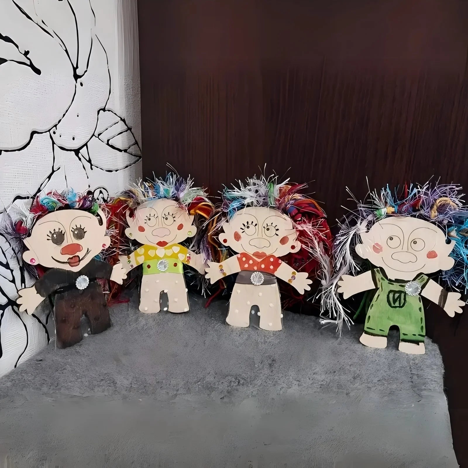 10pcs Wooden Mini Human Crafts Suitable for Parties, Halloween Decoration New Year's Souvenir Hanging Gifts Decorations Supply